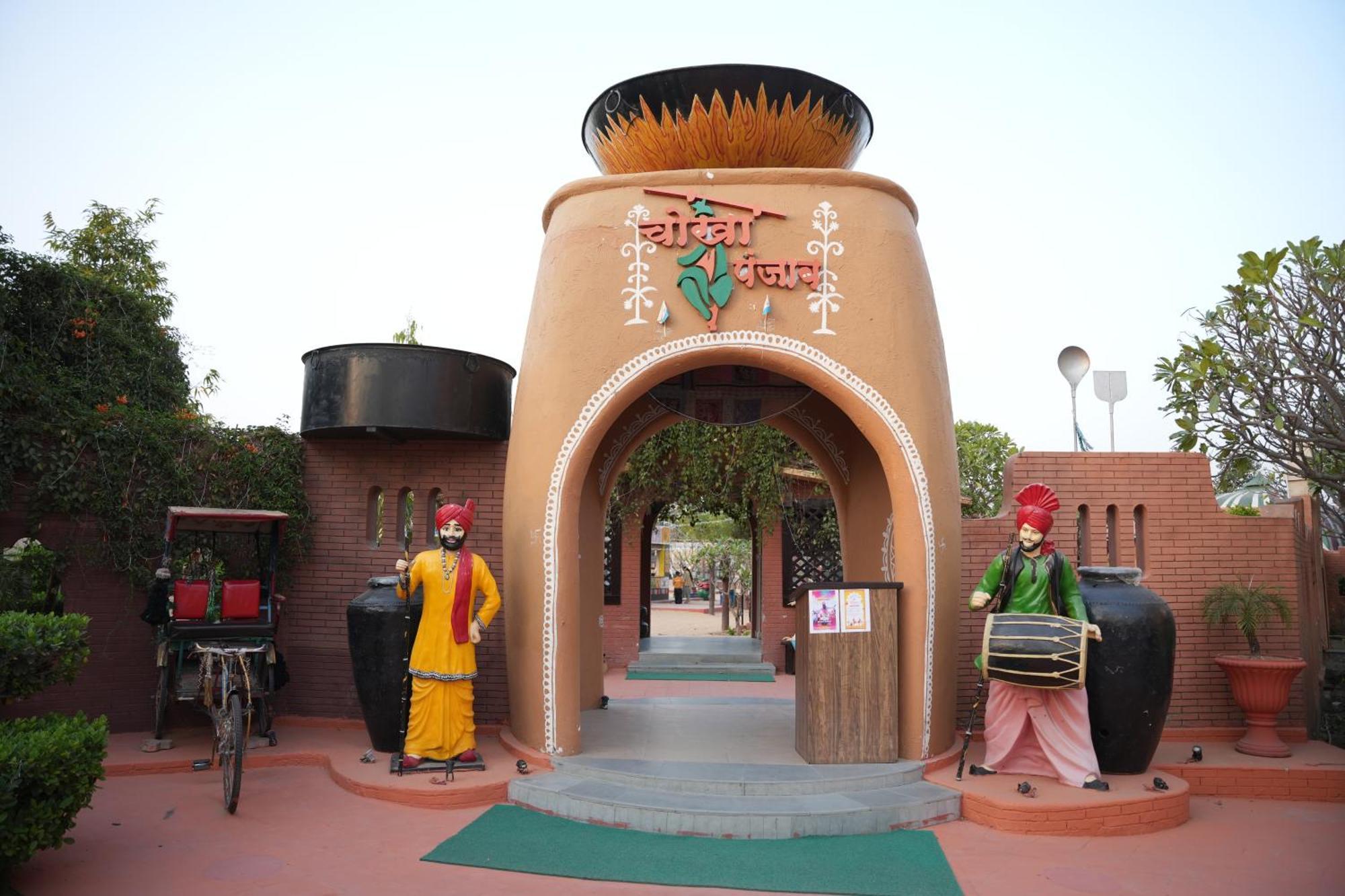 Pink Pearl Hotel Jaipur Exteriör bild